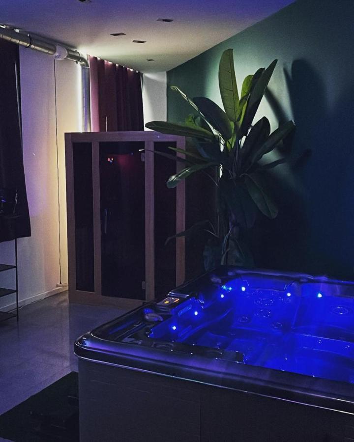 City Lounge Wellness Dison エクステリア 写真